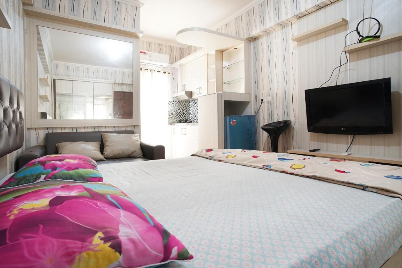 Planet Room Kemang View เบกาซิ ภายนอก รูปภาพ