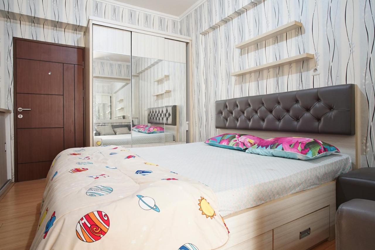 Planet Room Kemang View เบกาซิ ภายนอก รูปภาพ